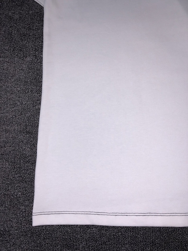 ブランドTシャツ角部分ディテール